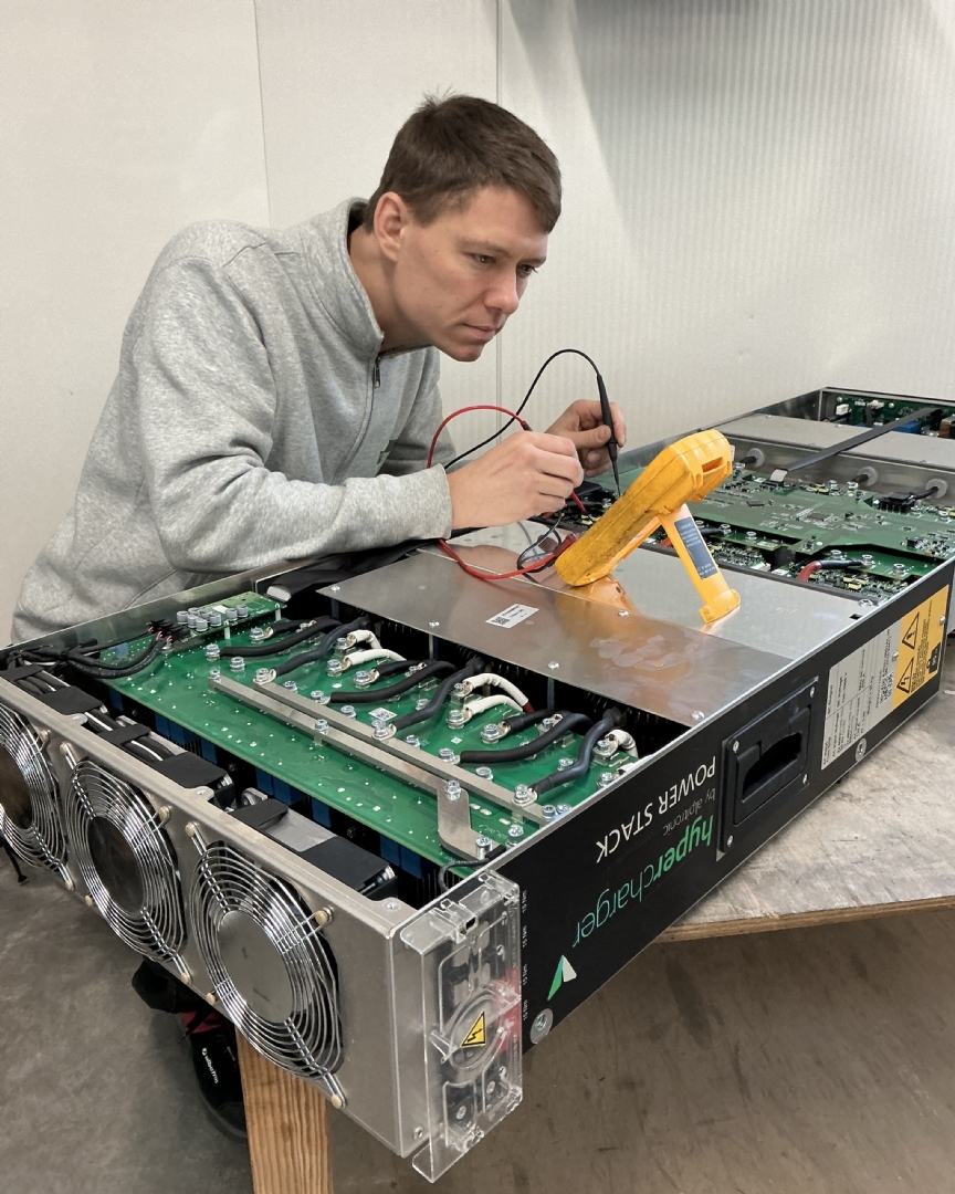 Inverter Service actively invests in research | Hypercharger